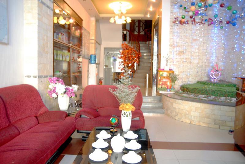 Hoa Anh Dao Hotel トゥイホア エクステリア 写真