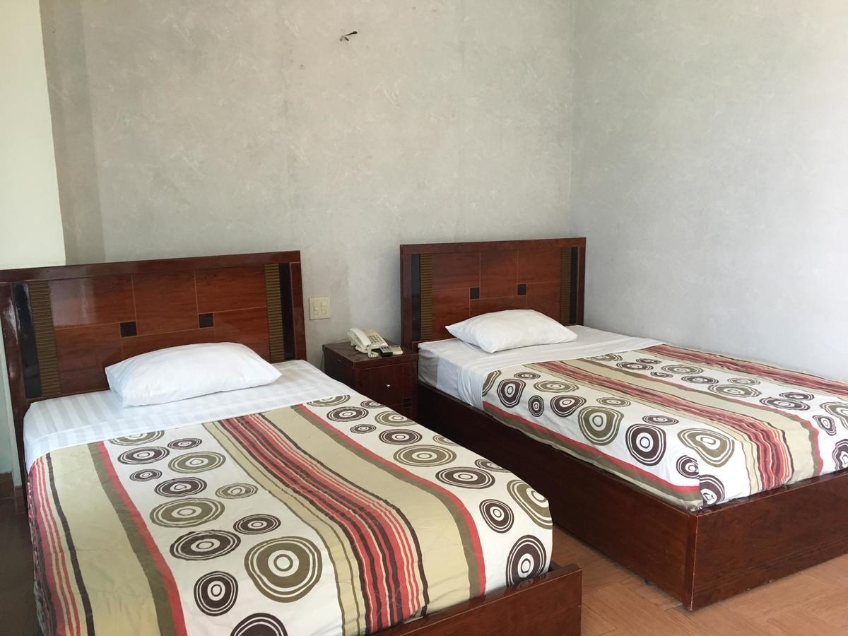 Hoa Anh Dao Hotel トゥイホア エクステリア 写真