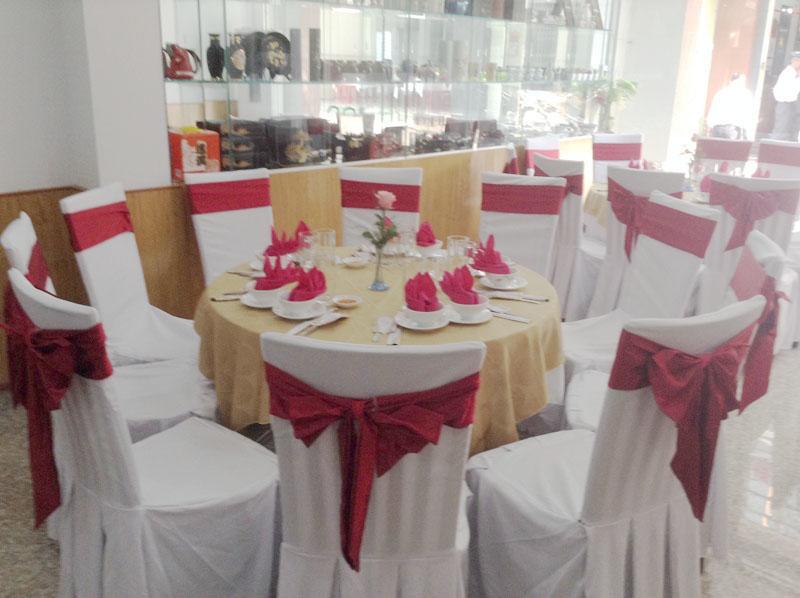 Hoa Anh Dao Hotel トゥイホア エクステリア 写真